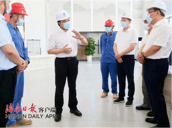 歡迎海南省省委常委，省委副書記，省長馮飛蒞臨馳大幕墻公司承接的洋浦華能幕墻項(xiàng)目視察